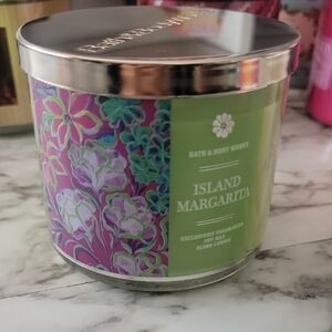 Bath & Body Works Island Margarita Candle with Floral Design